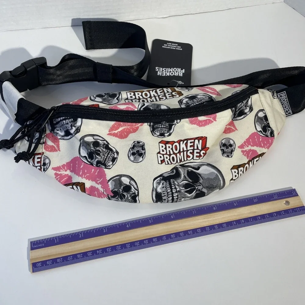 NWT!‎ Broken Promises Skull Lips Kiss Pink Black Fanny Pack Kiss Of Death Zumiez